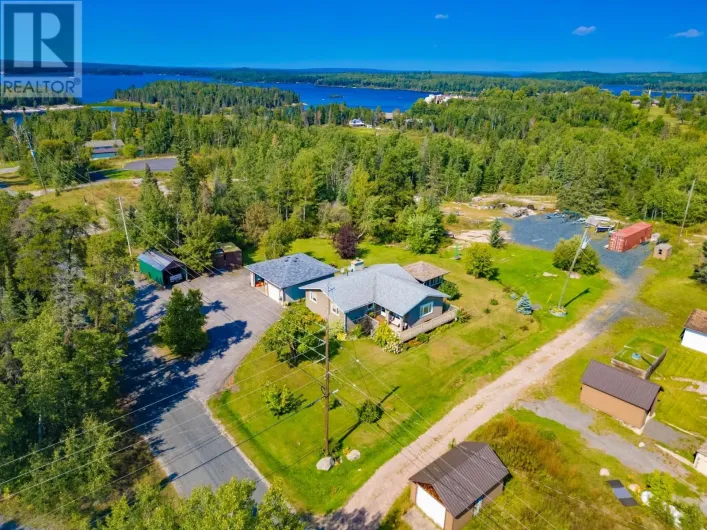 164 Winnipeg AVE, Minaki