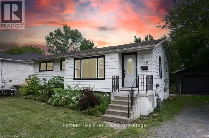 1640 MARY STREET, Kingston