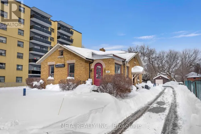 1641 VICTORIA PK AVENUE, Toronto