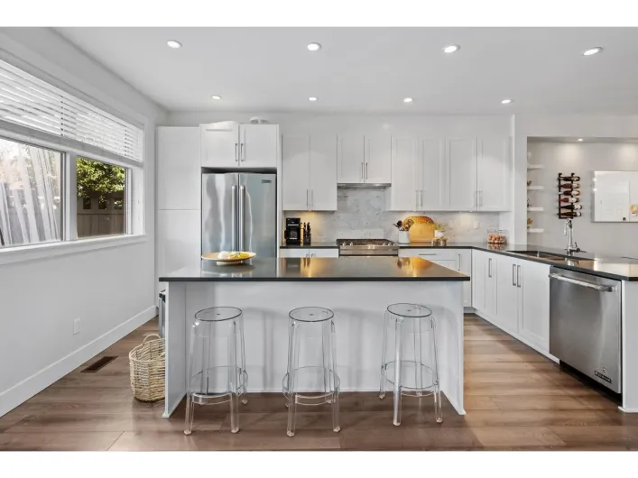 16447 24 AVENUE, Surrey