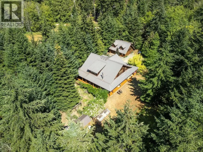 House for sale: 1645 Lea Smith Rd, Hornby Island