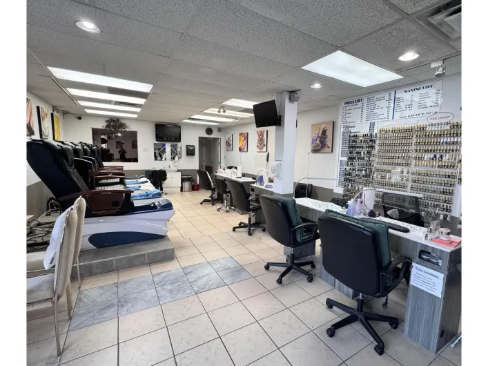 1647 CONFIDENTIAL, Abbotsford