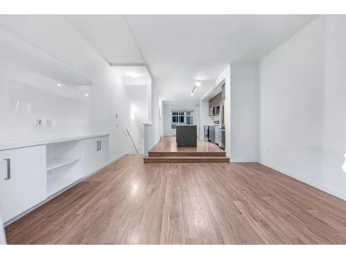 165 8168 136 A STREET, Surrey