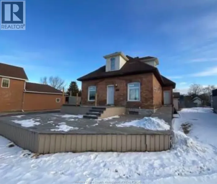 165 ST. CLAIR STREET, Chatham