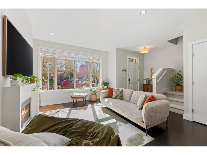 16511 24A AVENUE, Surrey