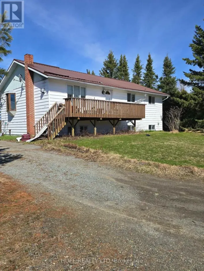 1652 66,  EBY TWP HIGHWAY S, Kirkland Lake