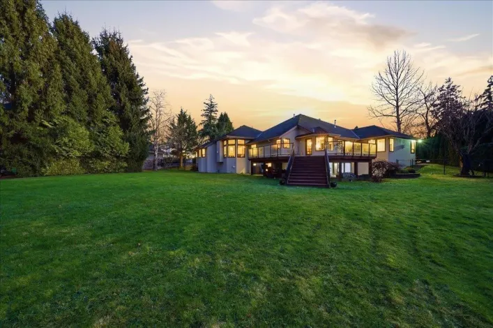 House for sale: 16533 26 AVENUE, Surrey