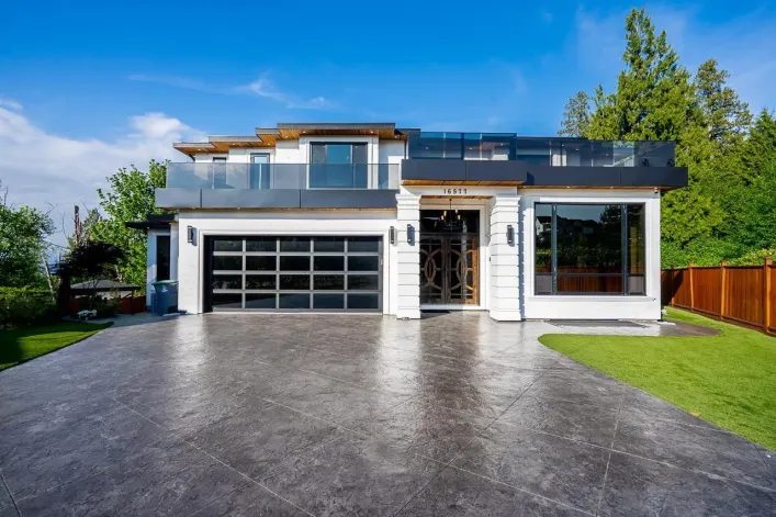 16577 29A AVENUE, Surrey
