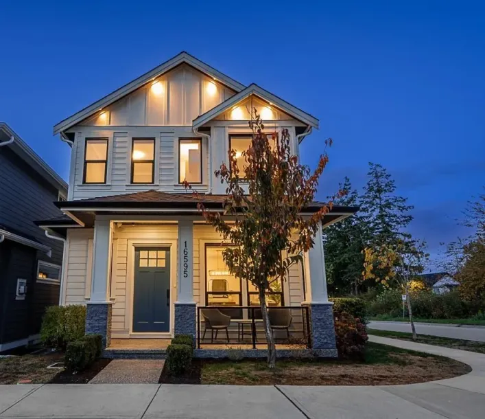 16595 25A AVENUE, Surrey