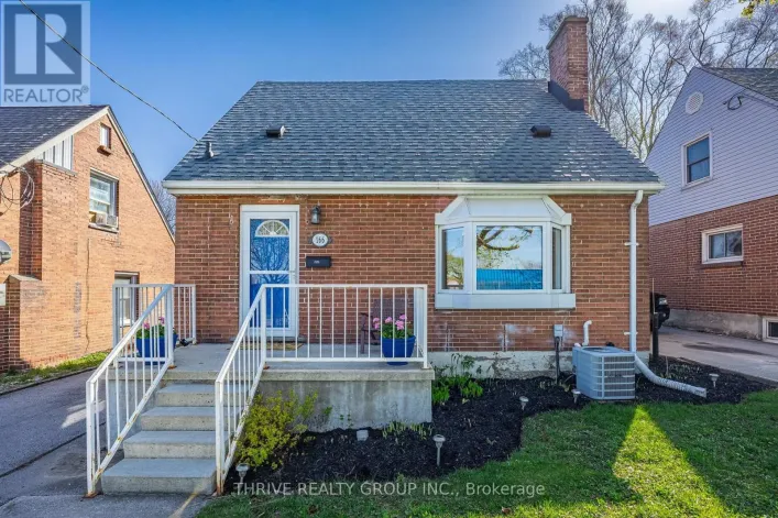166 ASHLAND AVENUE, London East