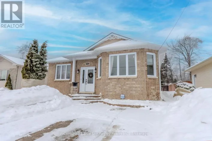 166 CARMICHAEL DRIVE, North Bay