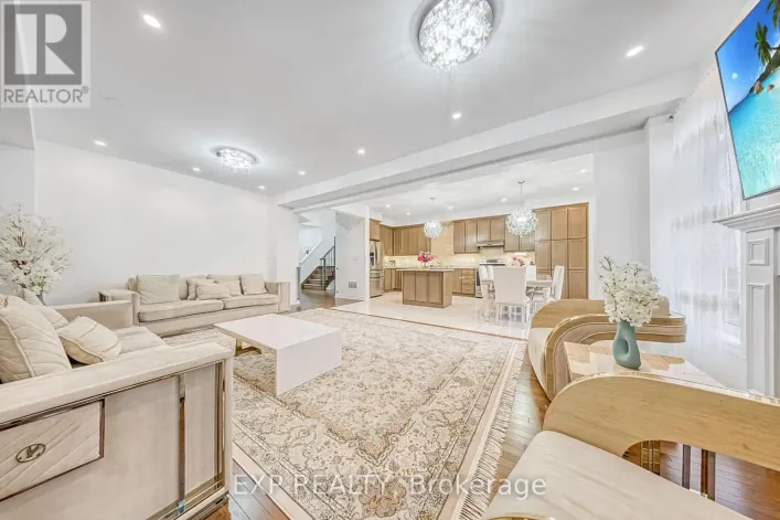 166 INVERNESS WAY, Bradford West Gwillimbury