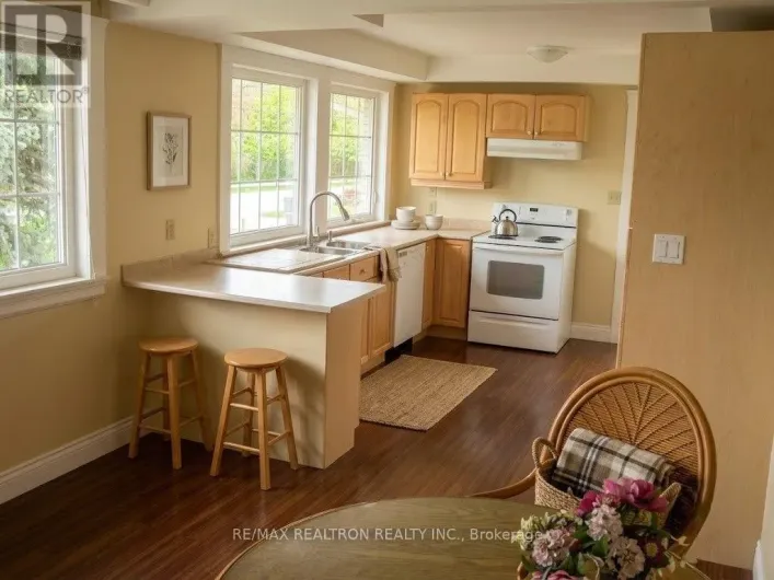 166 WELDRICK ROAD, Richmond Hill