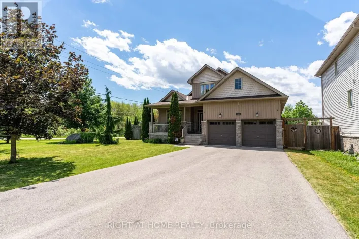 1660 MOYER AVENUE, Innisfil