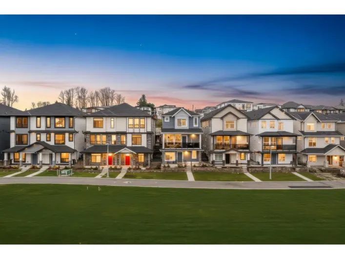 16677 16 AVENUE, Surrey