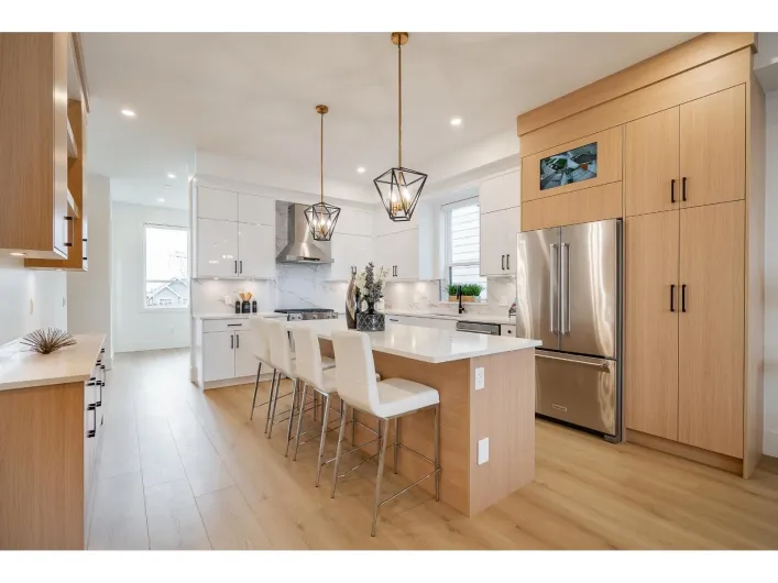 16681 16 AVENUE, Surrey