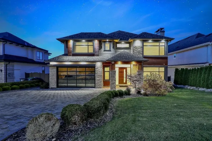 16685 31 AVENUE, Surrey