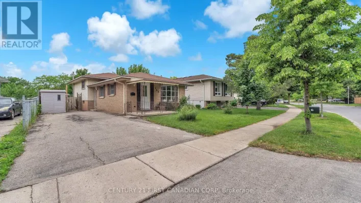 167 CARLYLE DRIVE, London East