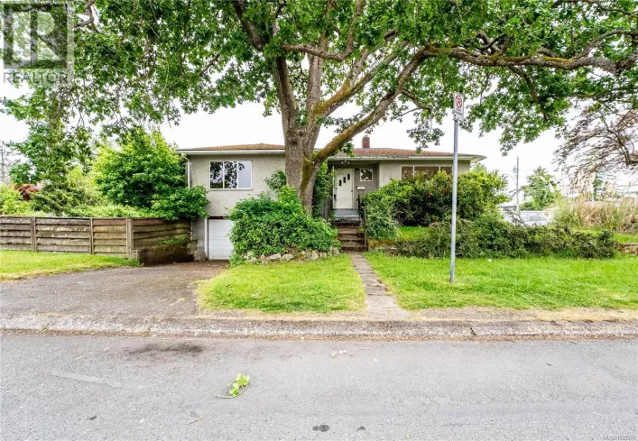 1673 North Dairy Rd, Saanich