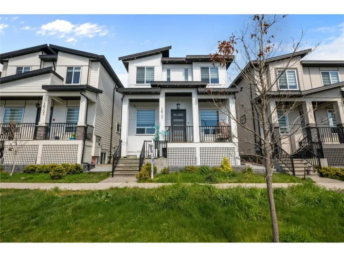 16737 15A AVENUE, Surrey