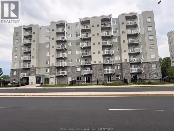 1675 BANWELL Unit# 502, Windsor
