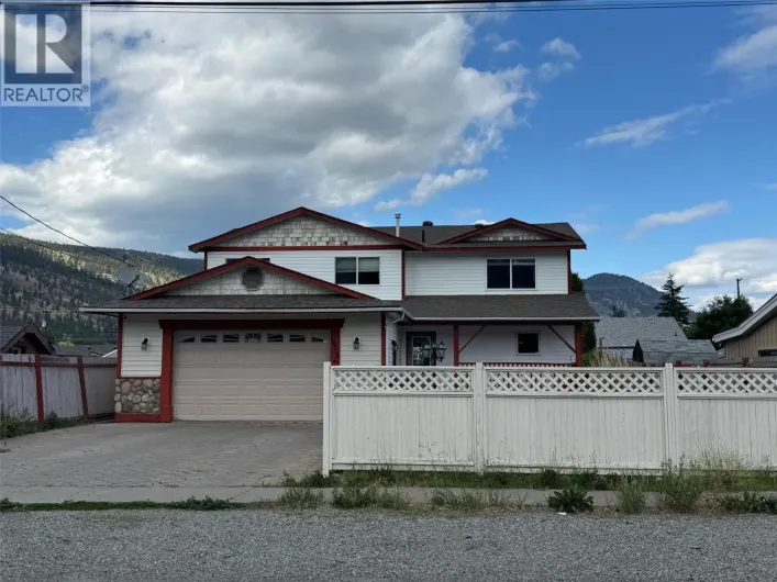 1675 Canford Avenue, Merritt
