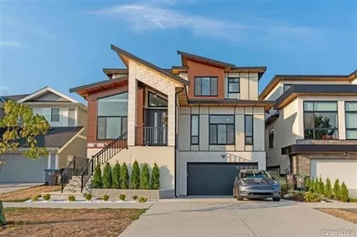 16759 18 AVENUE, Surrey