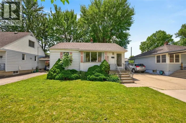1677 Norman Rd, Windsor