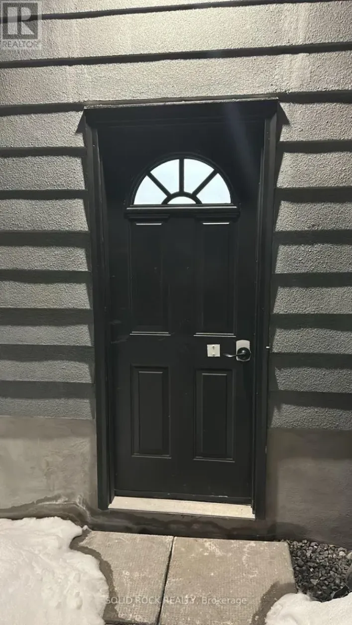 1678 FISHER AVENUE, Ottawa