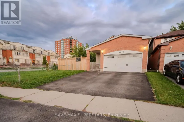 1679 PORTLAND COURT, Pickering