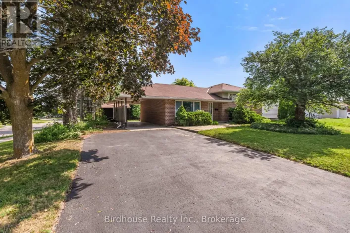 168 ADELAIDE STREET N, Kawartha Lakes