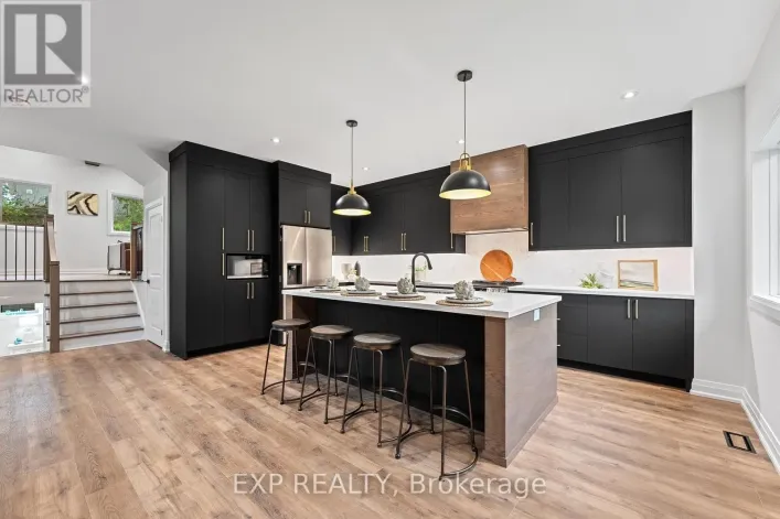 168 BERCZY STREET, Barrie