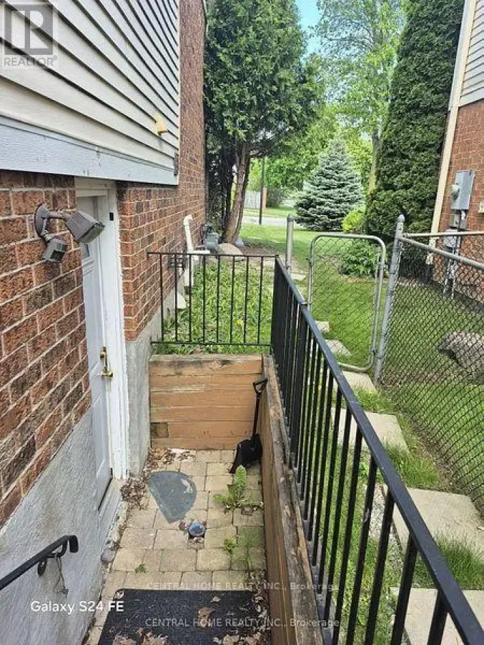 168 BRAMMAR (BASEMENT) STREET, Newmarket