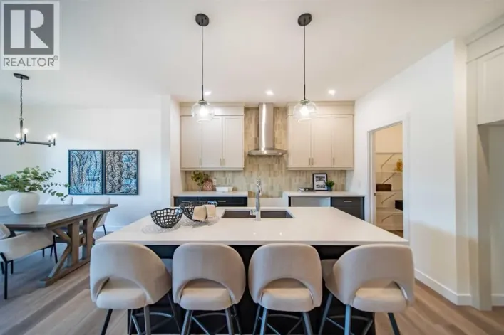 168 Creekstone Circle SW, Calgary