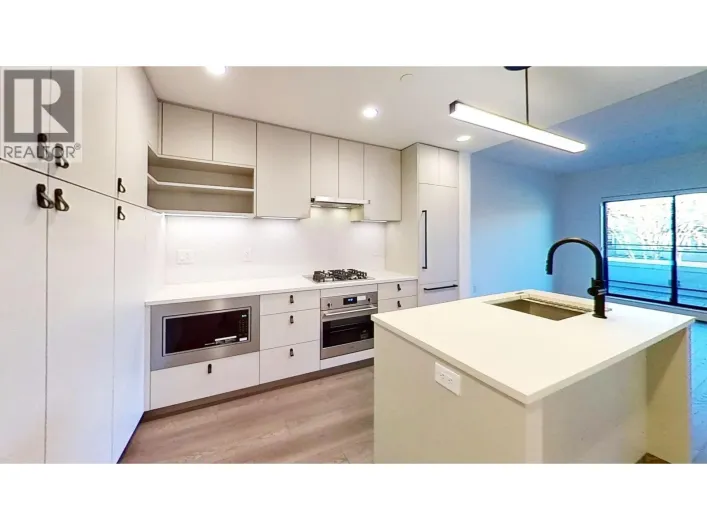 1680 E 12TH AVENUE, Vancouver