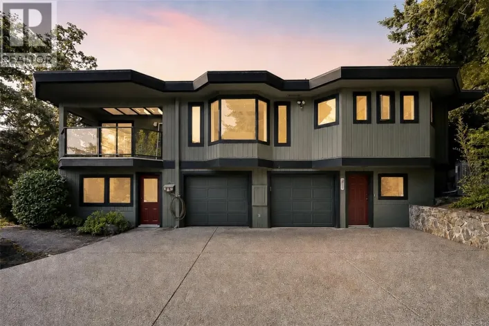 1682 Charlton Rd, Saanich