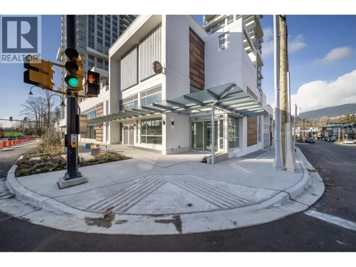 1683 CAPILANO ROAD, North Vancouver