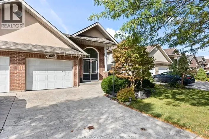 1685 CHATEAU AVENUE, Windsor