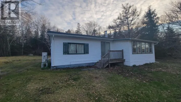 1685 Lake George Road, Lake George