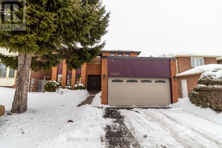 1686 MAJOR OAKS ROAD, Pickering