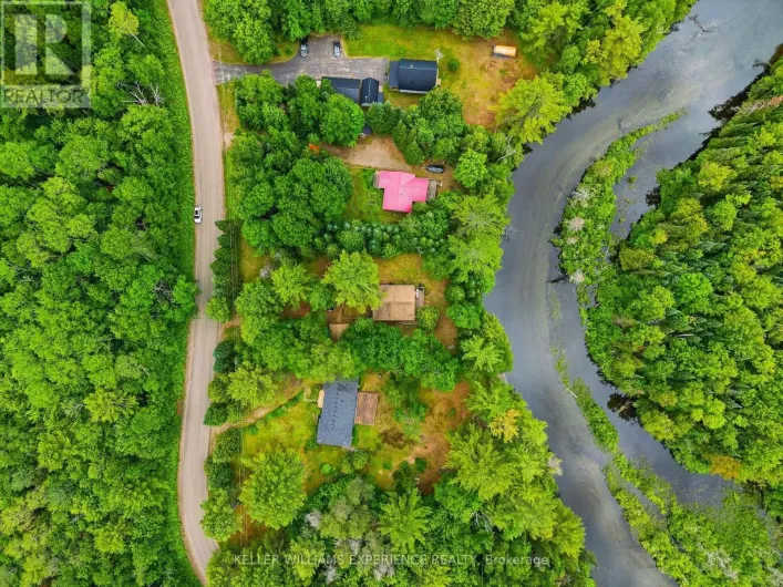 1689 BRAELOCH ROAD, Algonquin Highlands