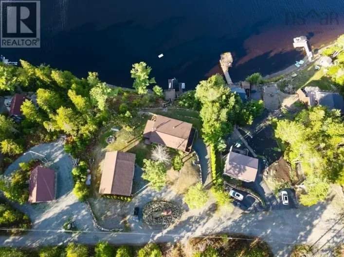 House for sale: 169 Cockscomb Lake Drive, Mount Uniacke