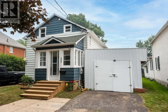 1693 8TH AVENUE E, Owen Sound