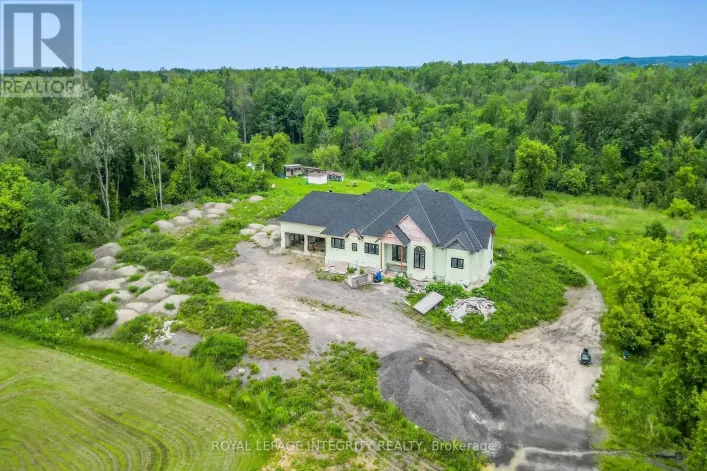 1695 OLD MONTREAL ROAD, Ottawa