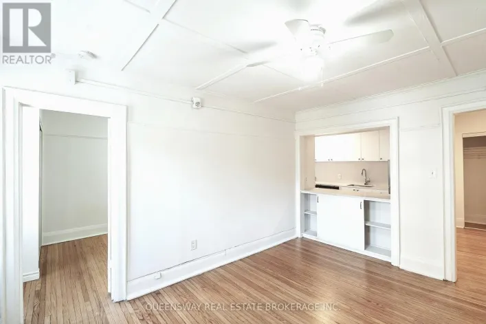 17 - 100 VAUGHAN ROAD, Toronto