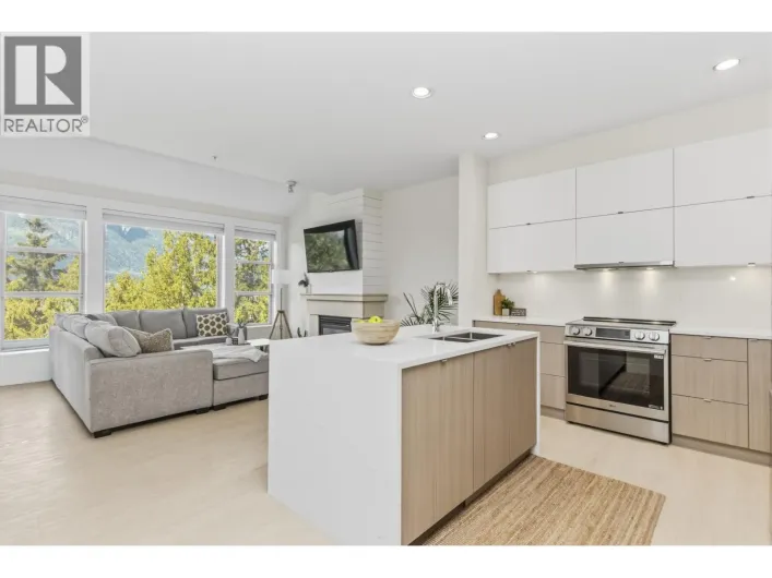 17 1026 GLACIER VIEW DRIVE, Squamish