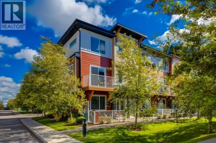 17, 111 Rainbow Falls Gate, Chestermere