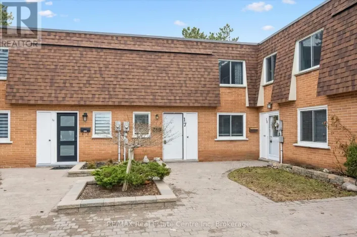 17 - 120 COUNTRY CLUB DRIVE, Guelph