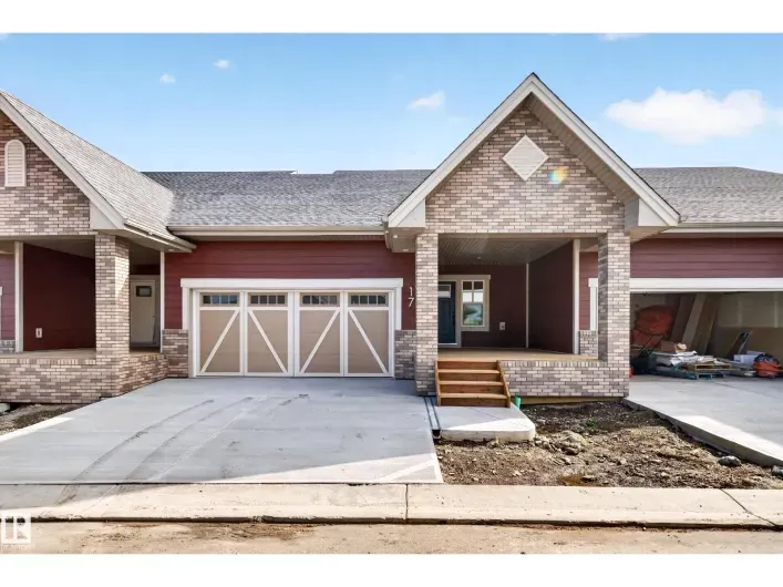 Row / Townhouse for sale: #17 120 HILLSHIRE BV, Sherwood Park