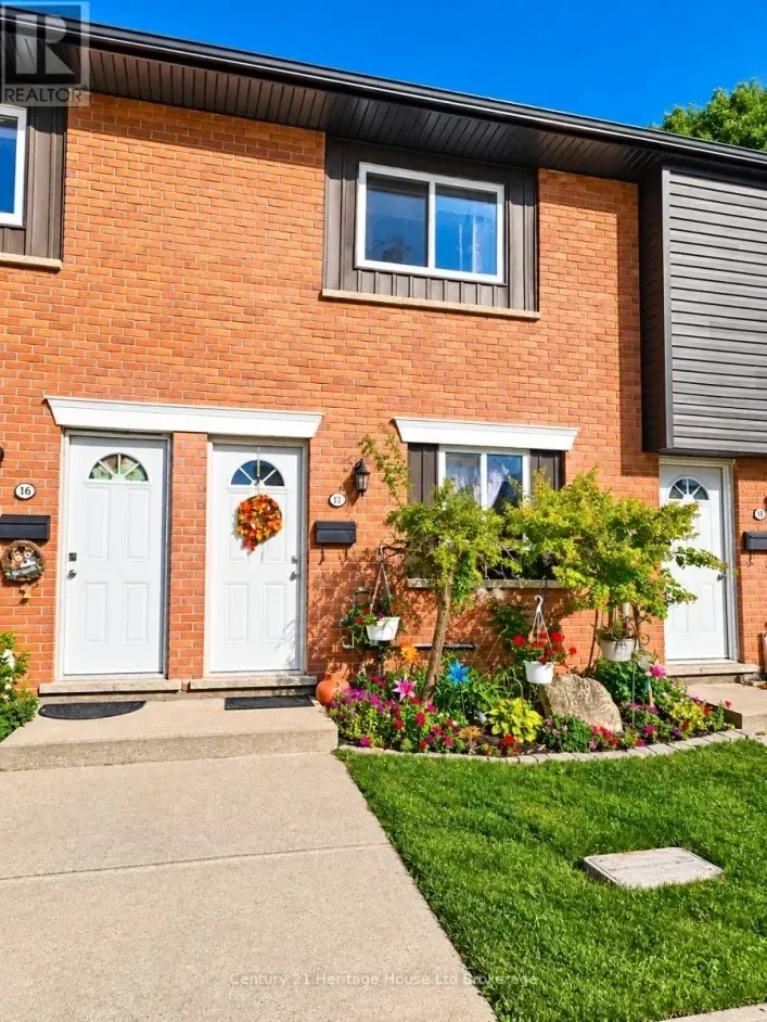 17 - 133 BAY STREET, Woodstock
